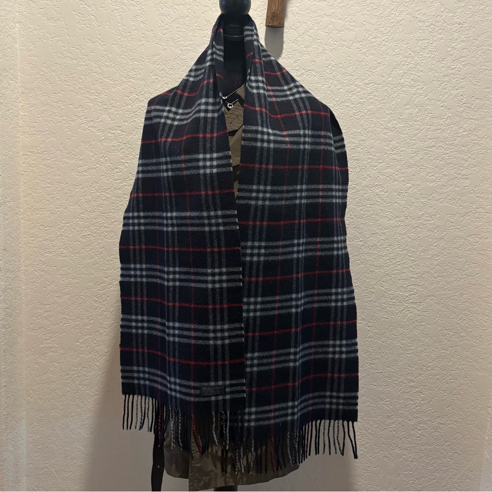 Burberry Dark Blue Lamb’s Wool Plaid Scarf - Picture 7 of 7